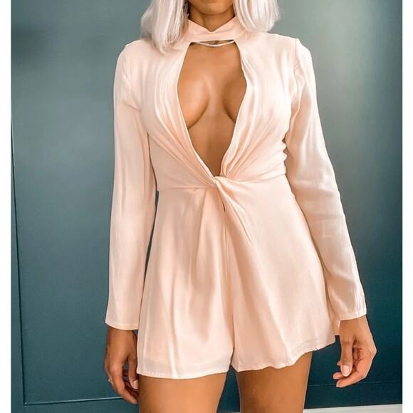 Leslie Pants - NWT $85 Small Selfie Leslie Pink Shorts Romper